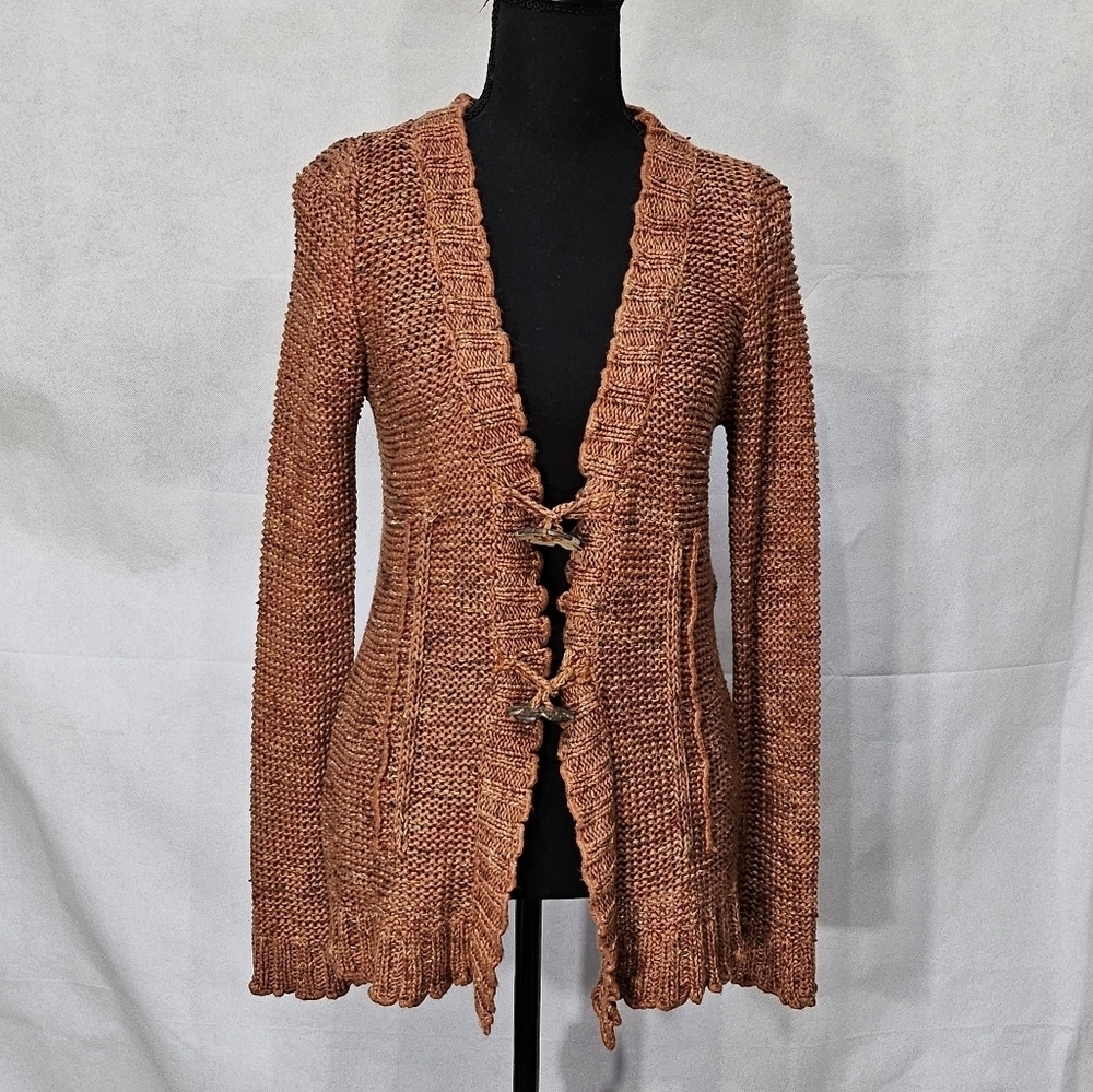 BCBG Rust Colored Lose Knit Button Cardigan 70% Acrylic 30% Nylon Size M
